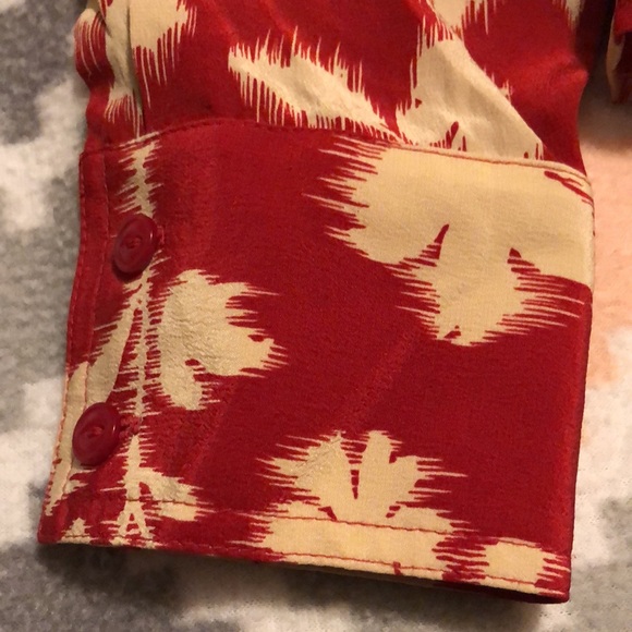 JONES NEW YORK 100%Silk Button Down Blouse Size 6P - Picture 4 of 10